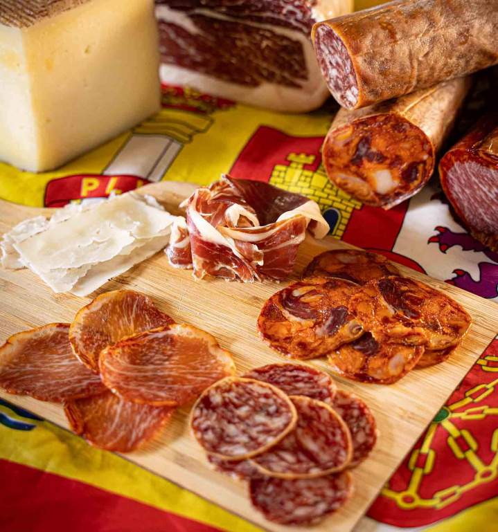 Plateau de charcuteries espagnoles Suresnes et ses alentours